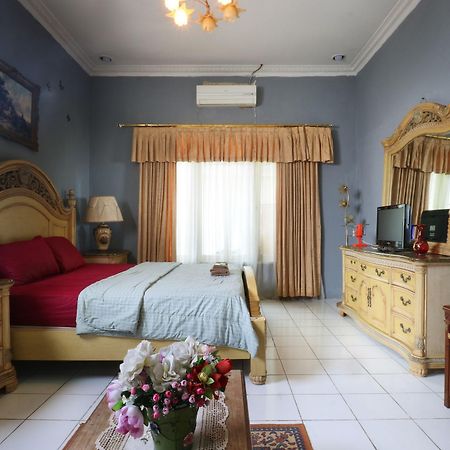 Villa Sri Manganti Yakarta Exterior foto